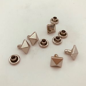 [가죽공예 금속장식] 피라미드가시메 8mm 니켈 (4개세트)